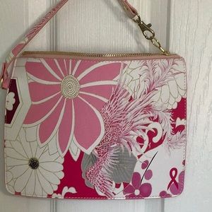 🦋NWOT CHICO’S thin, top zipper small bag